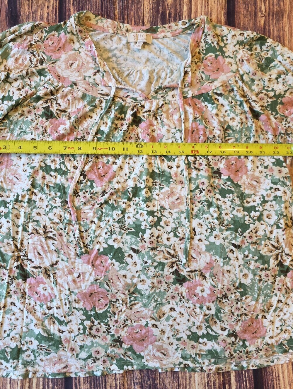Stitch by Chenault Size XXL Floral Boho Top Rayon Lightweight Comfortable - Picture 8 of 9